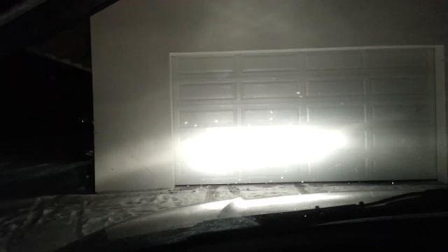 SST90 DEMO 3. White surface test. Blinding bright... 4x27Watt. 73mm aluminium reflector смотреть онлайн