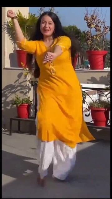 Aunties Hot Dance At Home смотреть онлайн