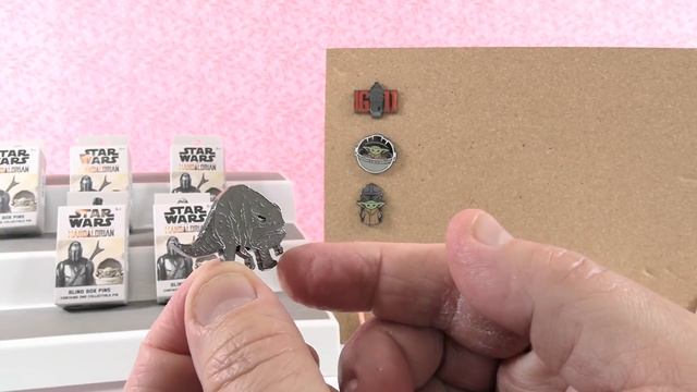 Star Wars Mandalorian Blind Box Pins Opening Review | CollectorCorner смотреть онлайн