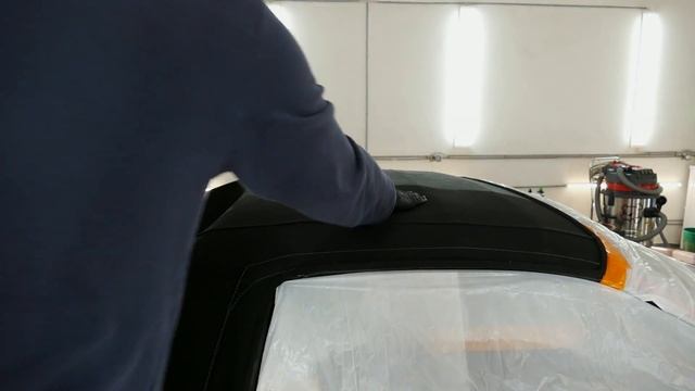 Gyeon Fabric Coat гидрофоб для тканевой крыши.