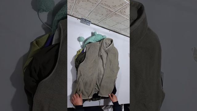 Флис, Италия, 1-2 сорт, цена 3,5€ за кг. лот #013 весом 27кг. смотреть онлайн