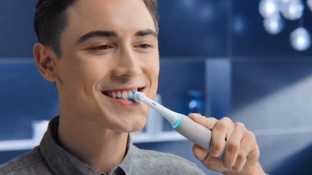 Oral B iO Series 6 Review: 3D Motion Sensor vs. Traditional Models смотреть онлайн