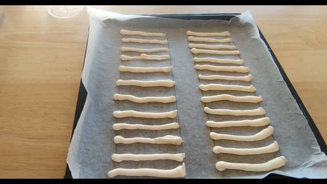 【メレンゲクッキー】サクサクしゅわしゅわ優しい甘さの焼き菓子｜手が止まらない美味しさです｜材料３つで失敗なしで簡単 смотреть онлайн