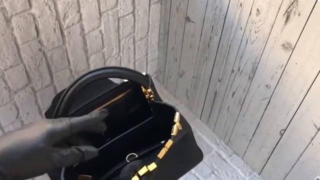 LV Capucines смотреть онлайн