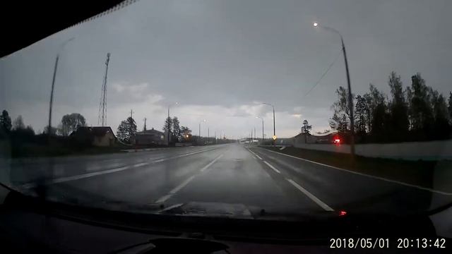 Глюк светодиодных фонарей в грозу смотреть онлайн