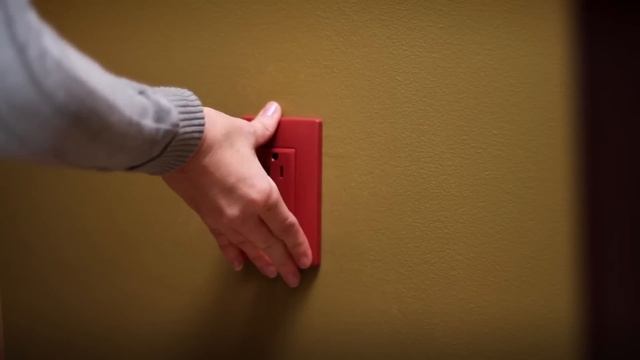 Renu® from Leviton is the Smart Way to Update a Room смотреть онлайн