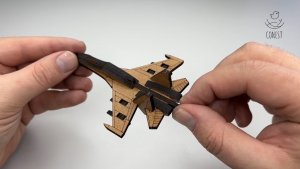 Видеоинструкция по сборке открытки-конструктора «Самолет Су-35»