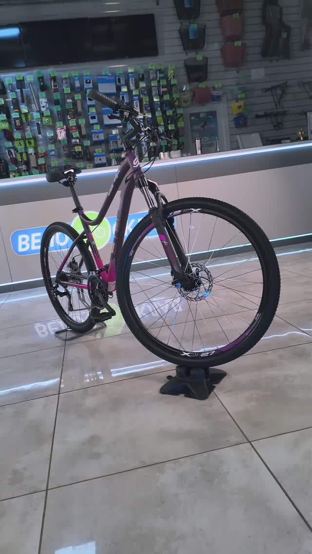 Обзор велосипеда Stels Miss 7100 MD V020 (2025) смотреть онлайн