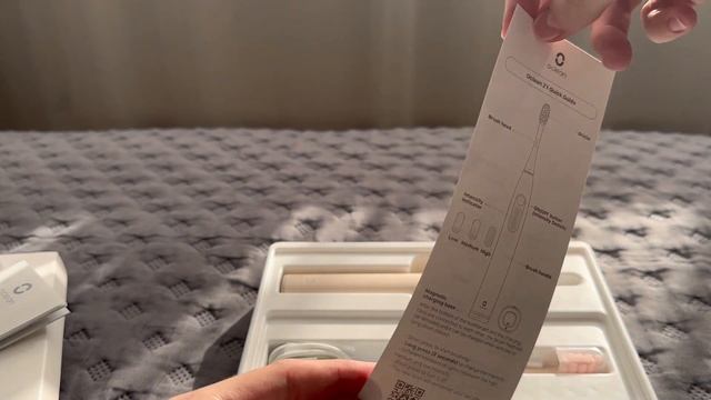 UNPACKING; Умная электрическая зубная щетка Xiaomi Oclean Z1 | Распаковка ✨ смотреть онлайн