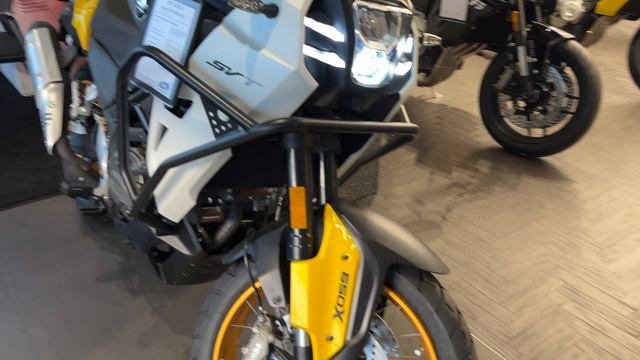 QJ SVT650X желтый смотреть онлайн