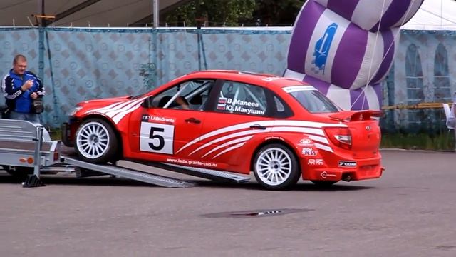 Супер Тюнинг. Лада Гранта после гонок. Заезд на лафету. Tuning. Lada Granta after the races. смотреть онлайн