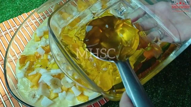 Yummy and Flavorful Trifle | Home made Recipe | Mehwish Home Style Cooking смотреть онлайн