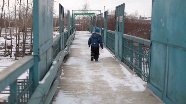 Снежный поезд, смотрим поезда!! смотреть онлайн