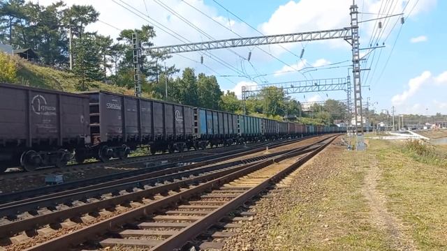 Электровоз 3ЭС5К-1288 с грузовым и ЭП1П-059 с пассажирским поездом Улан-Батор-Иркутск смотреть онлайн