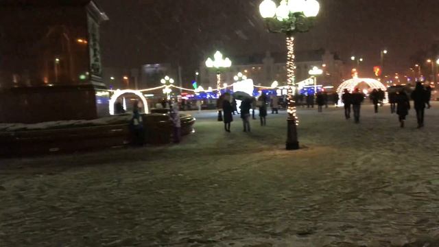 Праздничная площадь в Калининграде. смотреть онлайн