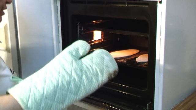 Κυπριακές πίτες για σουβλάκια και άλλα από την Ελίζα #MEchatzimike смотреть онлайн