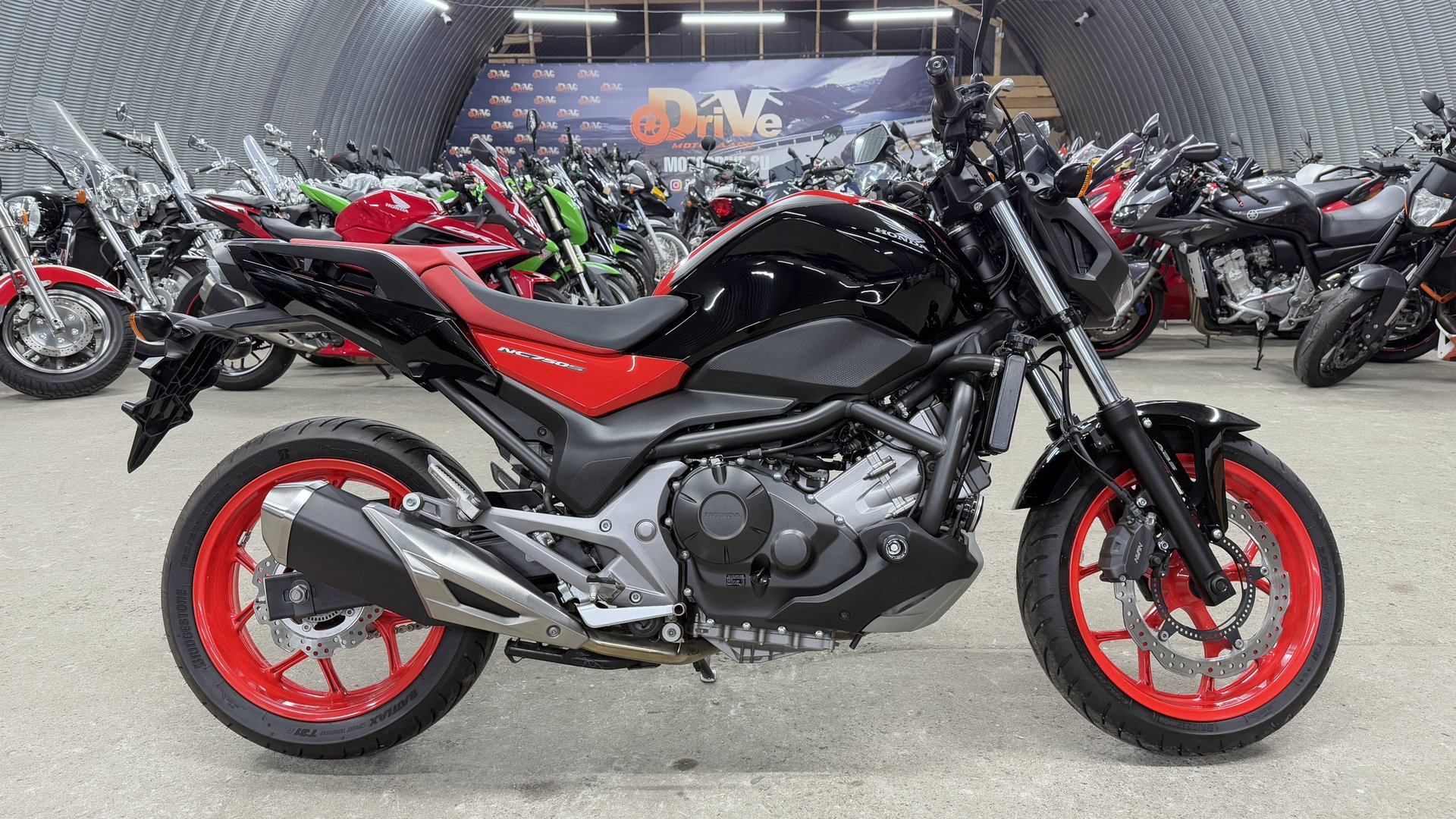 Обзор Honda NC 750SA |В НАЛИЧИИ| смотреть онлайн