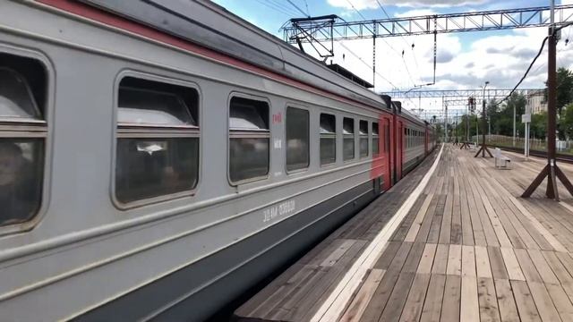 ЭД4М-0366 На станции Серп и Молот смотреть онлайн