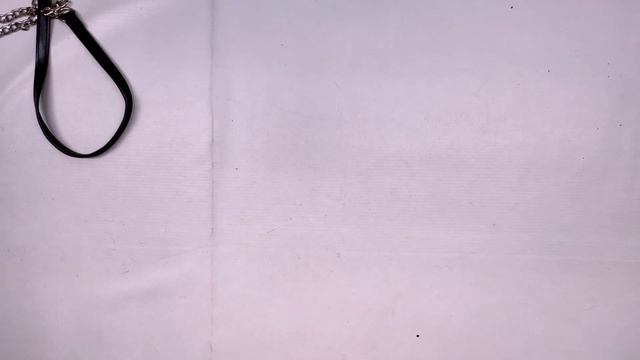 S-13 Сумки Крем. Лот 2430. 29,8кг. 68ед. смотреть онлайн