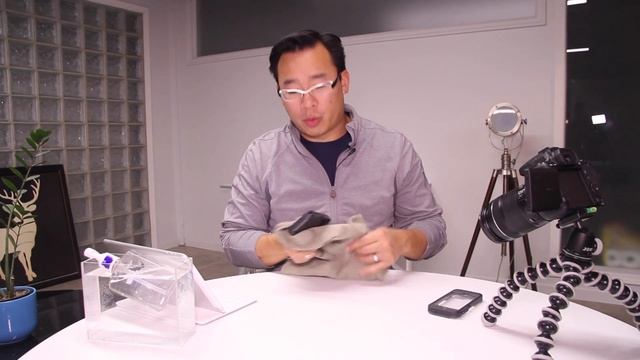 Is the Mute Switch Waterproof? - Video Response - Otterbox Preserver iPhone Cases смотреть онлайн