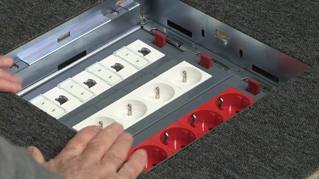 Installatie vloerdoos met markeerrand, horizontale plaatsing schakelmateriaal смотреть онлайн