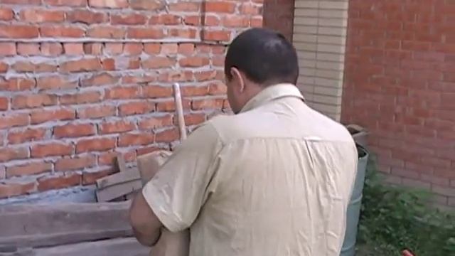 2011 год июнь перетаскиваю мешки с цементом смотреть онлайн