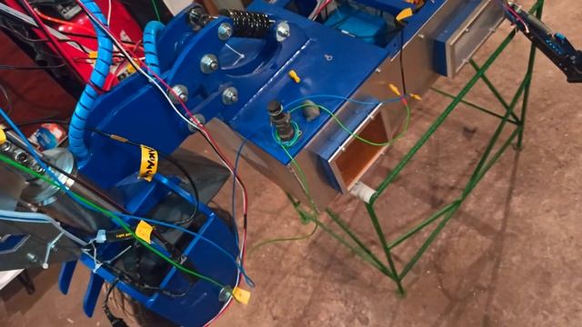 Эксперименты со светом 2 #diy #electroscooter #huragan #led #электромонтаж #своимируками смотреть онлайн