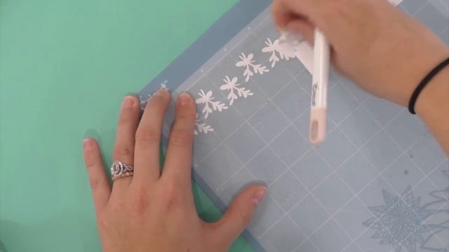 EASY HOLIDAY NAPKIN RINGS WITH CRICUT - EASY CRICUT CHRISTMAS PROJECT!