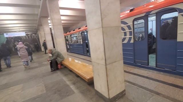 НАКОНЕЦ ТО УДАЛОСЬ ЗАСНЯТЬ! ДВА УНИКАЛЬНЫХ ВАГОНА 0295 И 0285 НА ОДНОЙ СТАНЦИИ! смотреть онлайн