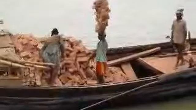 Кирпичи на голове!! смотреть онлайн