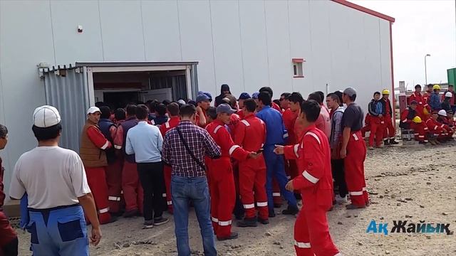 Редакция "АЖ": Столпотворение рабочих в Карабатане смотреть онлайн