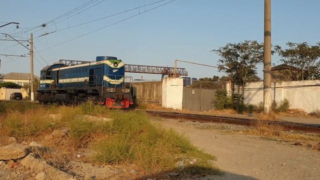 Тепловоз ТЭМ2-2729 смотреть онлайн