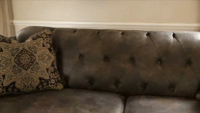 Ashley Furniture HomeStore - Hartigan Living Room смотреть онлайн