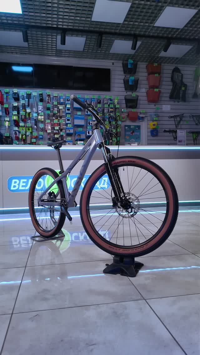 Обзор велосипеда Cube Flying Circus (2025) смотреть онлайн