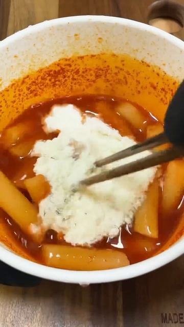 Korean Convenience Store Buldak Cheese Tteokbokki смотреть онлайн