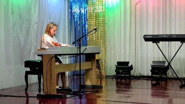 Пєси у виконанні Анни Дж. Георге "Легенда про лицаря", Ф. Бургмюллер "Арабеска" смотреть онлайн