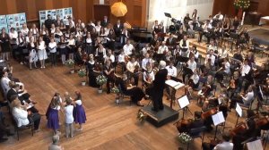 Tancuj, tancuj, vykrúcaj (Slovak Folk Song / словацкая народная песня)