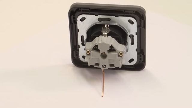 Gira E3 umbro antraciet schakelmateriaal смотреть онлайн