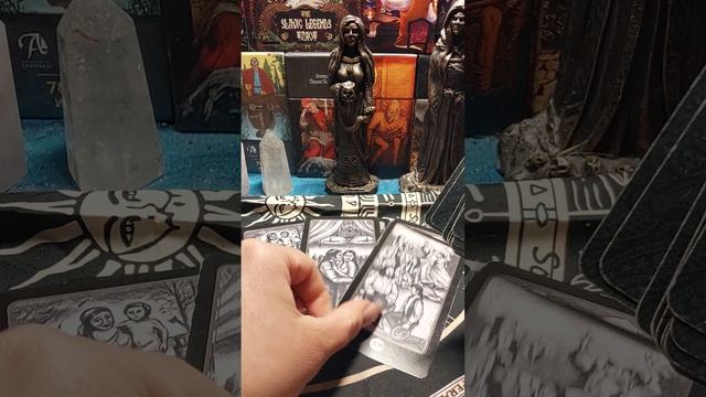 Предсказание на цыганских картах смотреть онлайн