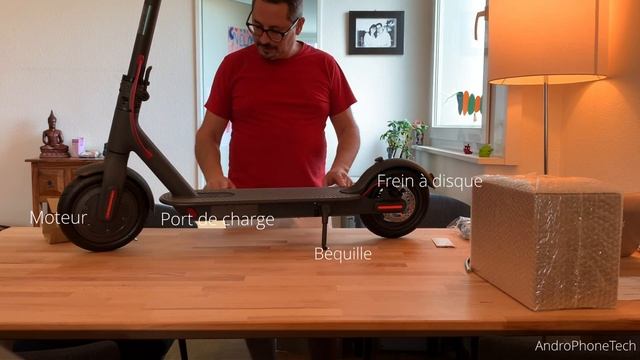 Xiaomi mi m365 Unboxing et prise en main de la trottinette en français ! смотреть онлайн