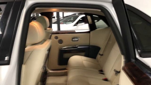ROLLS-ROYCE GHOST 2011 V12 6.6 TWIN TURBO смотреть онлайн