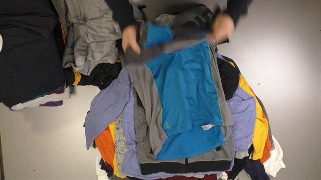 Лот 1542 Толстовки экстра+ (20 кг, 12800 руб, 50 шт, 256 руб шт) смотреть онлайн