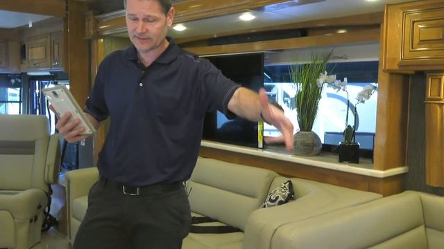 We're LIVE at the 2019 Florida RV Super Show with Thor Motor Coach Tuscany® 45MX. смотреть онлайн