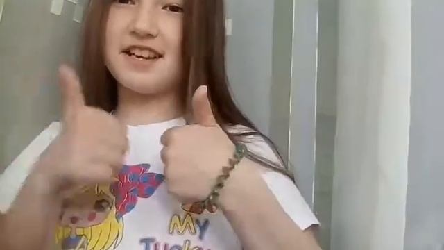 Моё первое видео. Мы едим к бабушке и дедушке смотреть онлайн