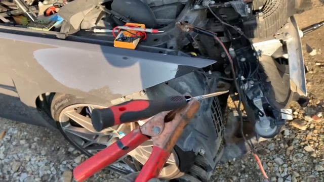 BMW M3 F80 (F30) Jak otworzyć klapę bagażnika, gdy w aucie nie ma prądu смотреть онлайн