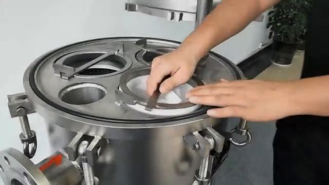 Stainless Steel Vertical Industrial Bag Filters With PP Filter Bag смотреть онлайн