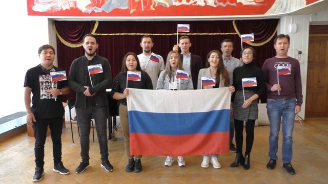 Флеш-моб ко Дню Флага России от артистов Нефтекамской государственной филармонии смотреть онлайн