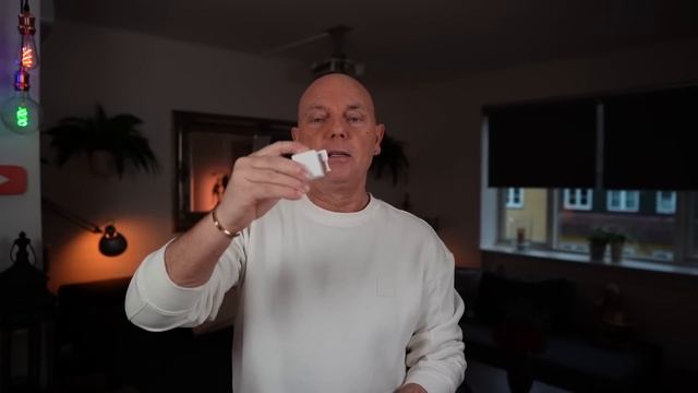 Finger Bot fra Adaprox ! - Lav "dumme" knapper Smarte og tænd næsten alt! смотреть онлайн