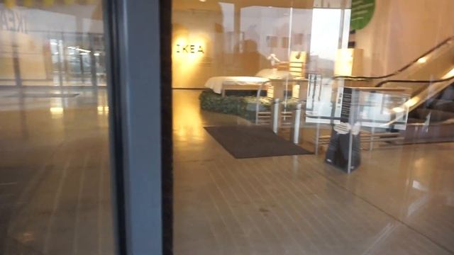 Köper Julmat På IKEA I Italien! смотреть онлайн