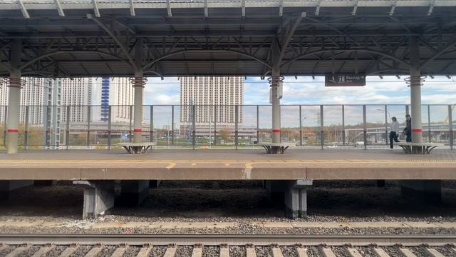 На поезде "Ласточка" по МЦК в Москве • Небольшая поездка ранней осенью / Видео про поезда смотреть онлайн